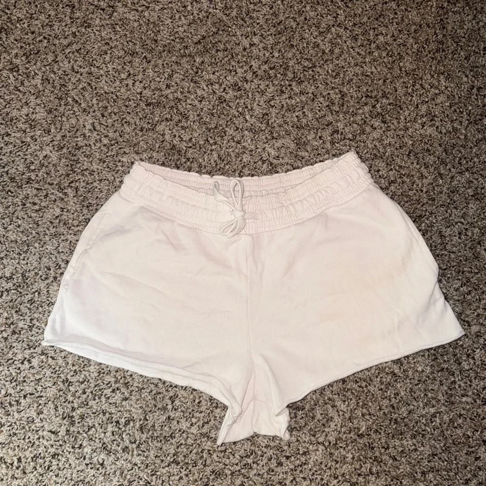 American Eagle Outfitters Cream Athletic Shorts - Picture 3 of 8